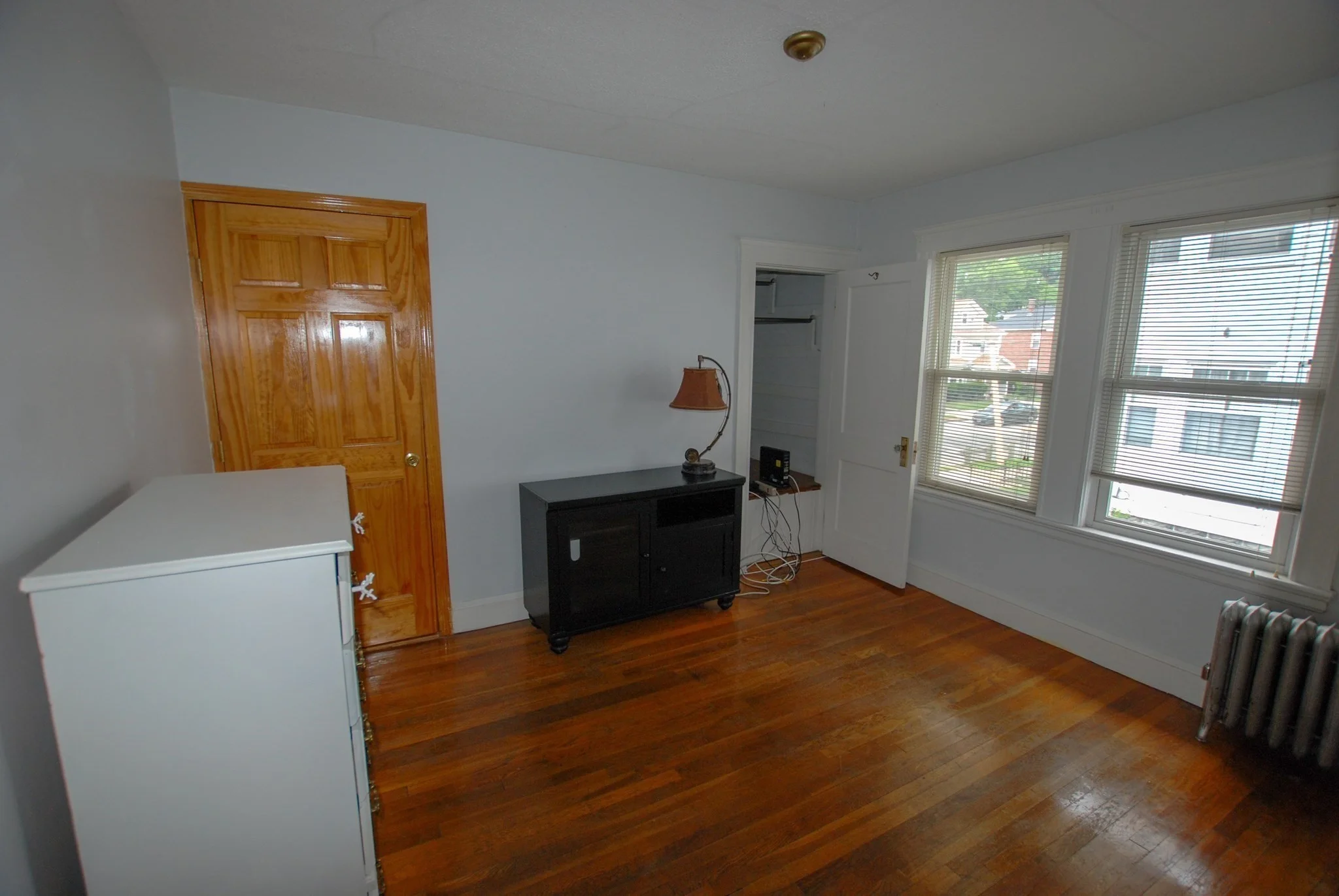 1 bed, 1 bath apartment for rent at 159 Forest Unit R, Lawrence Estates — photo 4 of 15