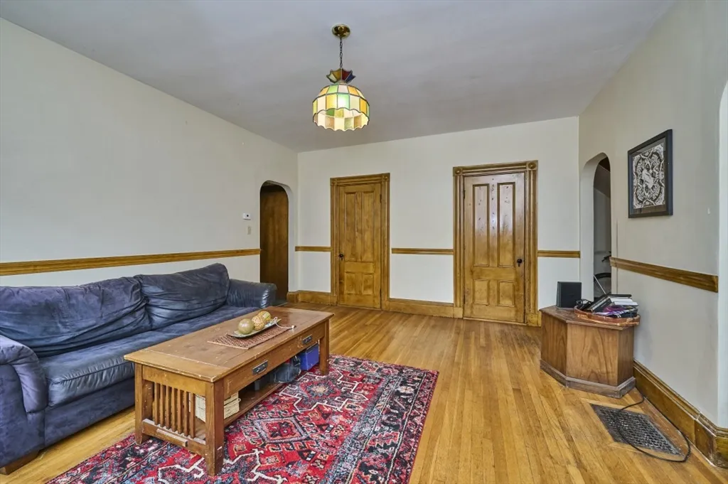 4 bed, 2 bath apartment for rent at 159 Foster St Unit 1, Brighton — photo 3 of 16