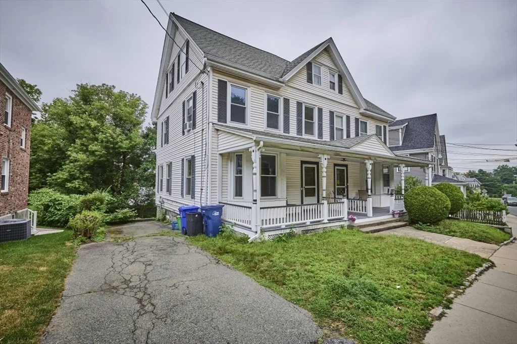 4 bed, 2 bath apartment for rent at 159 Foster St Unit 1, Brighton — photo 13 of 16