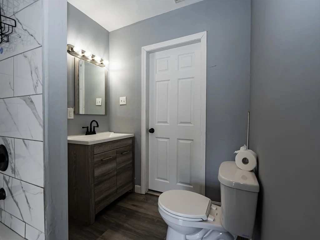 4 bed, 1 bath apartment for rent at 159 Hamilton St Unit 2, Southbridge — photo 9 of 20