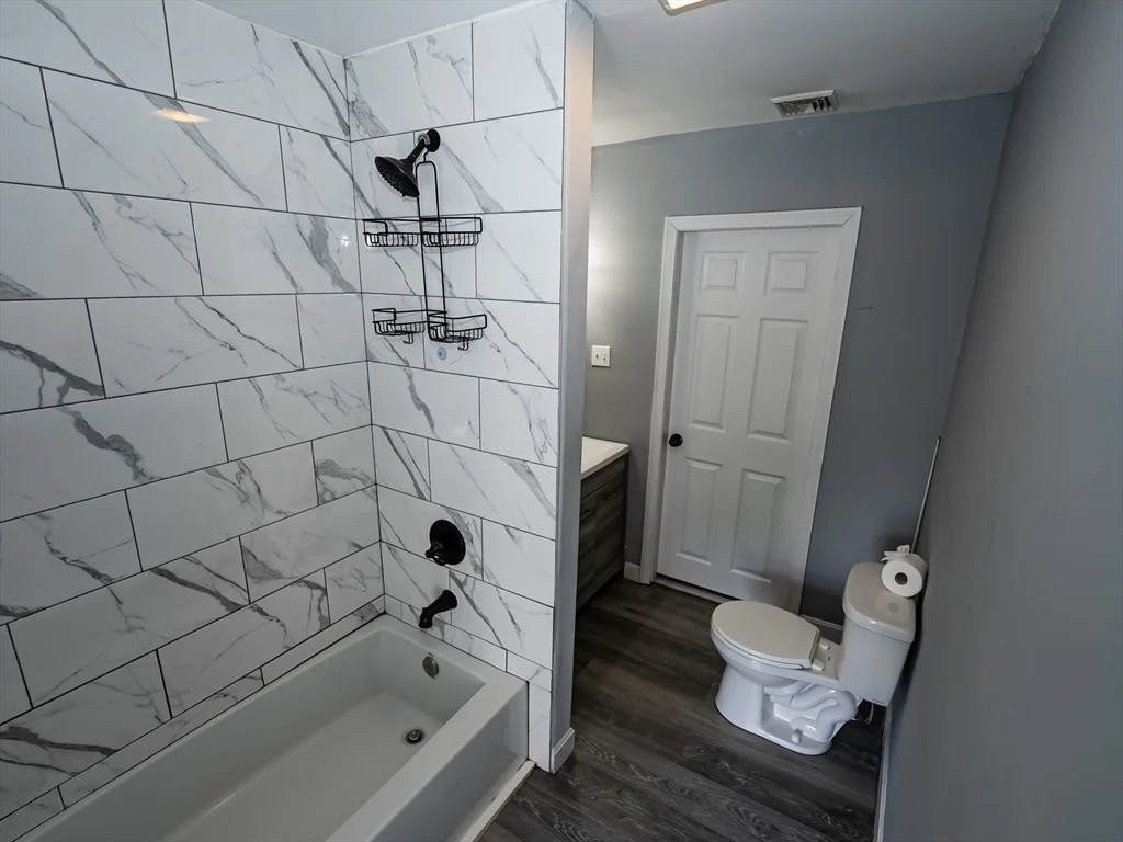 4 bed, 1 bath apartment for rent at 159 Hamilton St Unit 2, Southbridge — photo 10 of 20