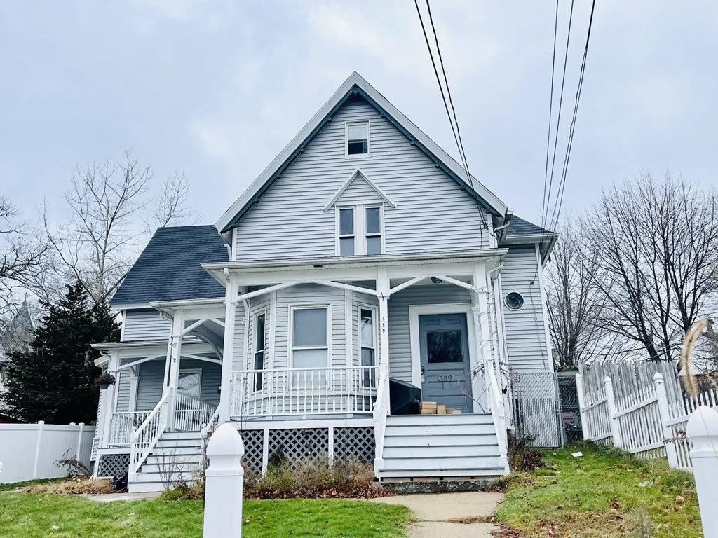 4 bed, 1 bath apartment for rent at 159 Hamilton St Unit 2, Southbridge