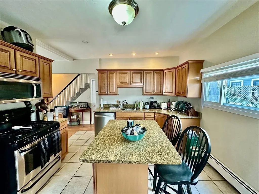 2 bed, 2 bath apartment for rent at 159 K St Unit 1, South Boston — photo 7 of 24