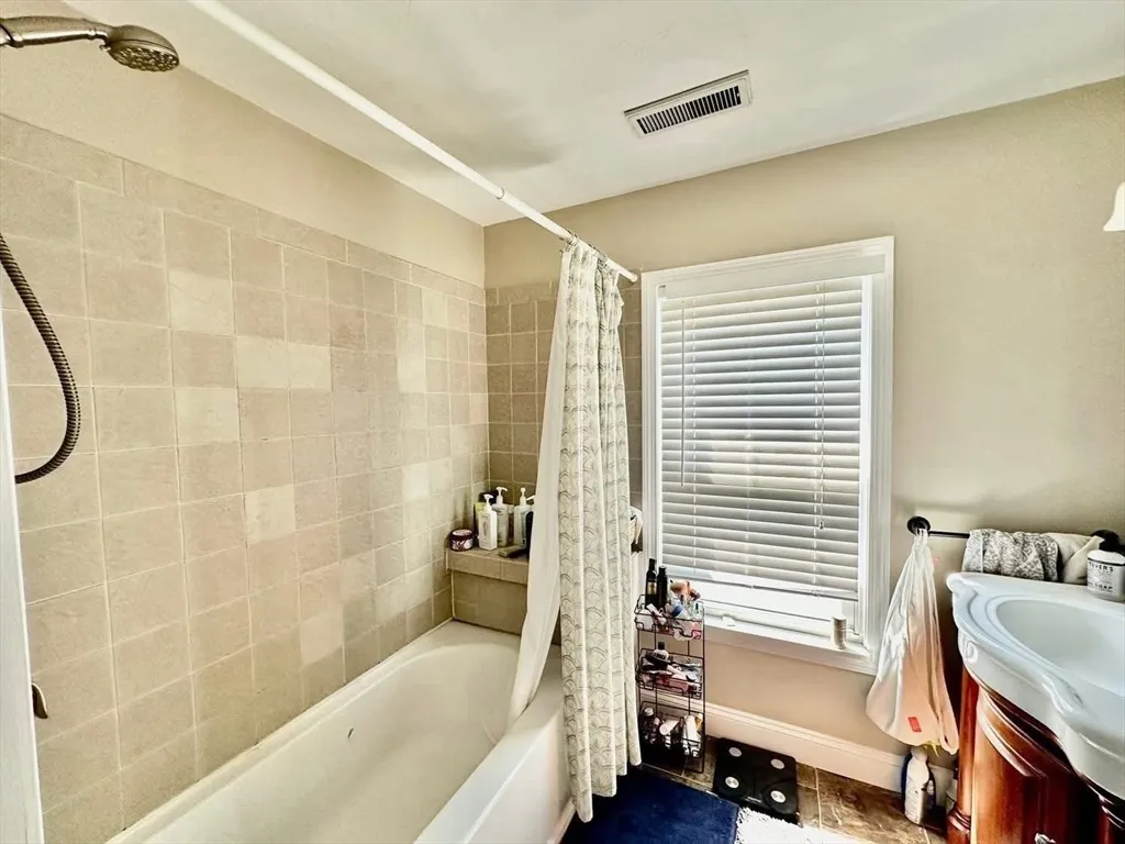 2 bed, 2 bath apartment for rent at 159 K St Unit 1, South Boston — photo 10 of 24