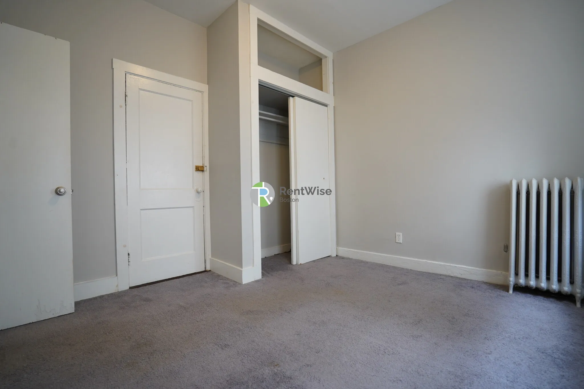 Studio bed, 1 bath apartment for rent at 159 Kelton St Unit 12A, Brighton — photo 3 of 14