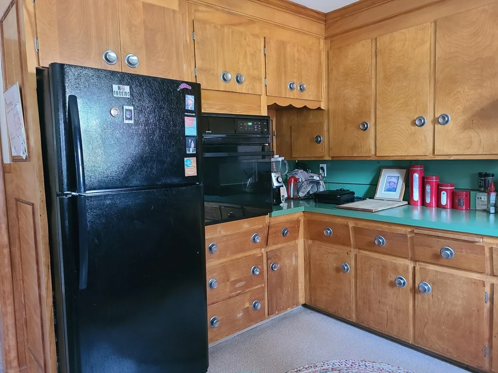 2 bed, 1 bath apartment for rent at 159 Lake Unit 1, Weymouth — photo 5 of 21