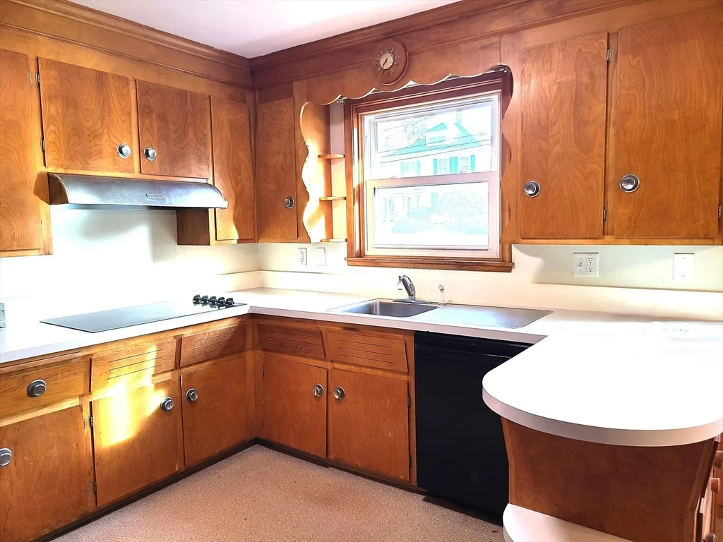 2 bed, 1 bath apartment for rent at 159 Lake Unit 1, Weymouth — photo 10 of 21