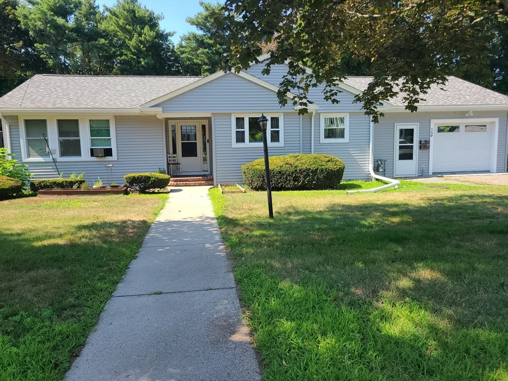 2 bed, 1 bath apartment for rent at 159 Lake Unit 1, Weymouth — photo 1 of 21