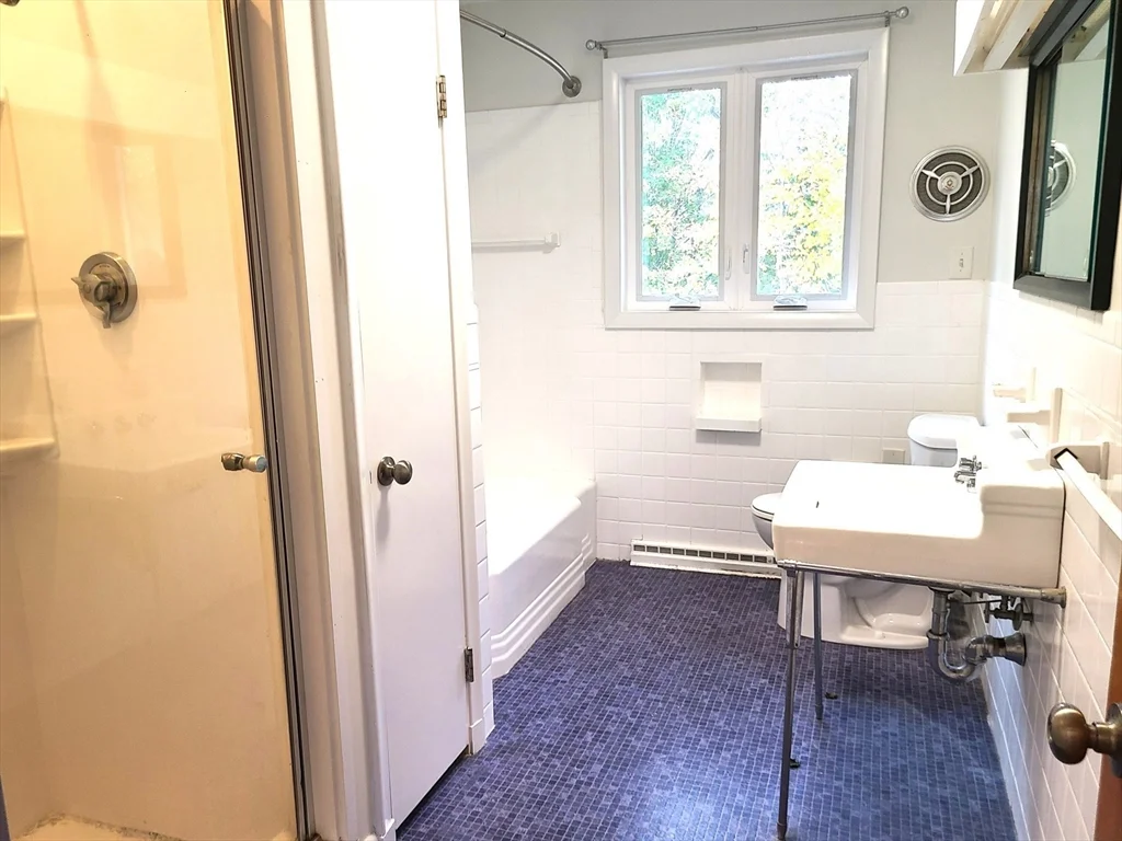 2 bed, 1 bath apartment for rent at 159 Lake Unit 1, Weymouth — photo 20 of 21