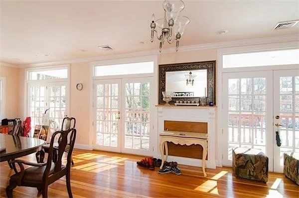 3 bed, 2 bath apartment for rent at 159 Longwood Ave Unit 1, Coolidge Corner — photo 2 of 13