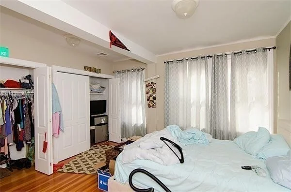 3 bed, 2 bath apartment for rent at 159 Longwood Ave Unit 1, Coolidge Corner — photo 8 of 13