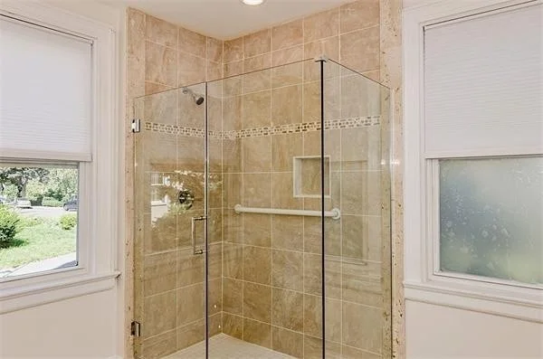 3 bed, 2 bath apartment for rent at 159 Longwood Ave Unit 1, Coolidge Corner — photo 11 of 13