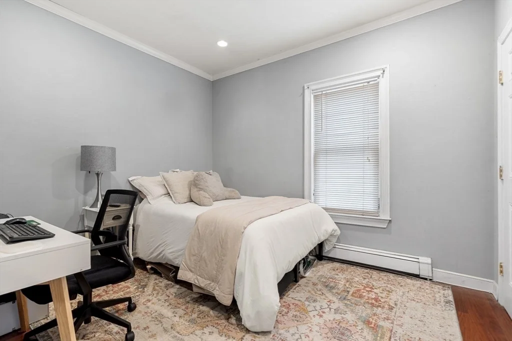 2 bed, 1 bath apartment for rent at 159 M Unit 2, South Boston — photo 17 of 25