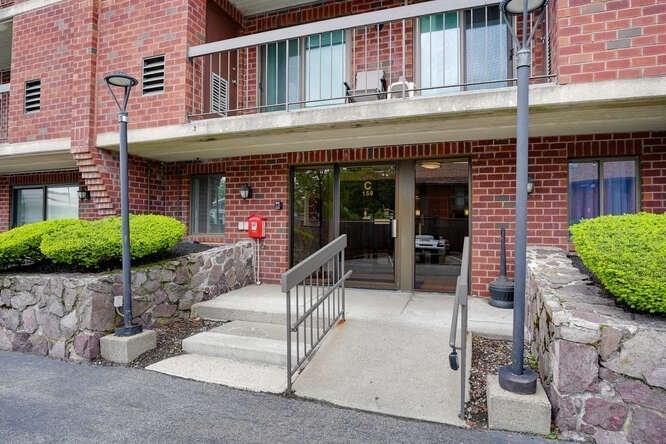 2 bed, 2 bath apartment for rent at 159 Main St Unit 50C, Stoneham — photo 2 of 22