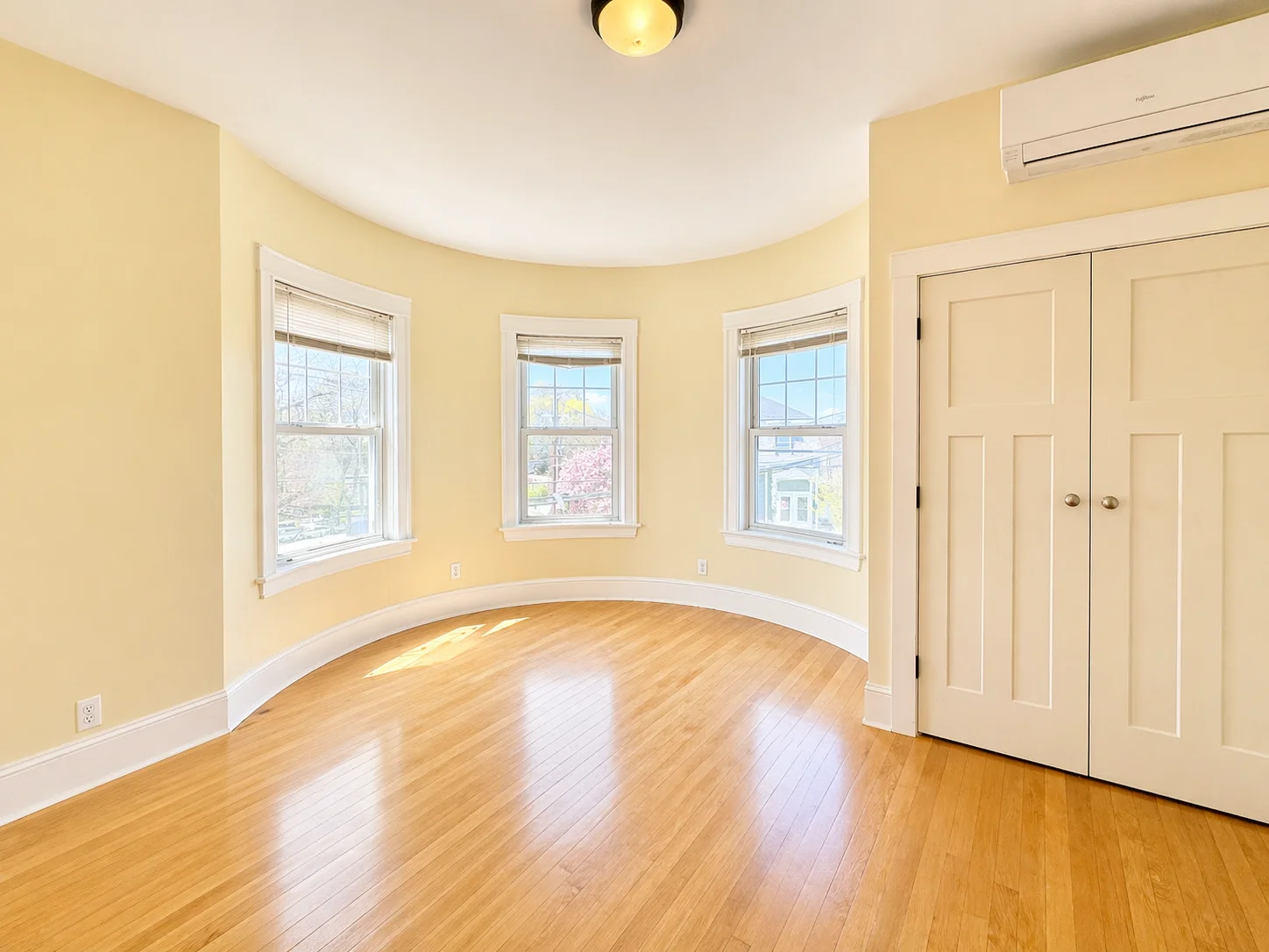 4 bed, 2 bath apartment for rent at 159 Parsons St Unit 2, Brighton — photo 8 of 17