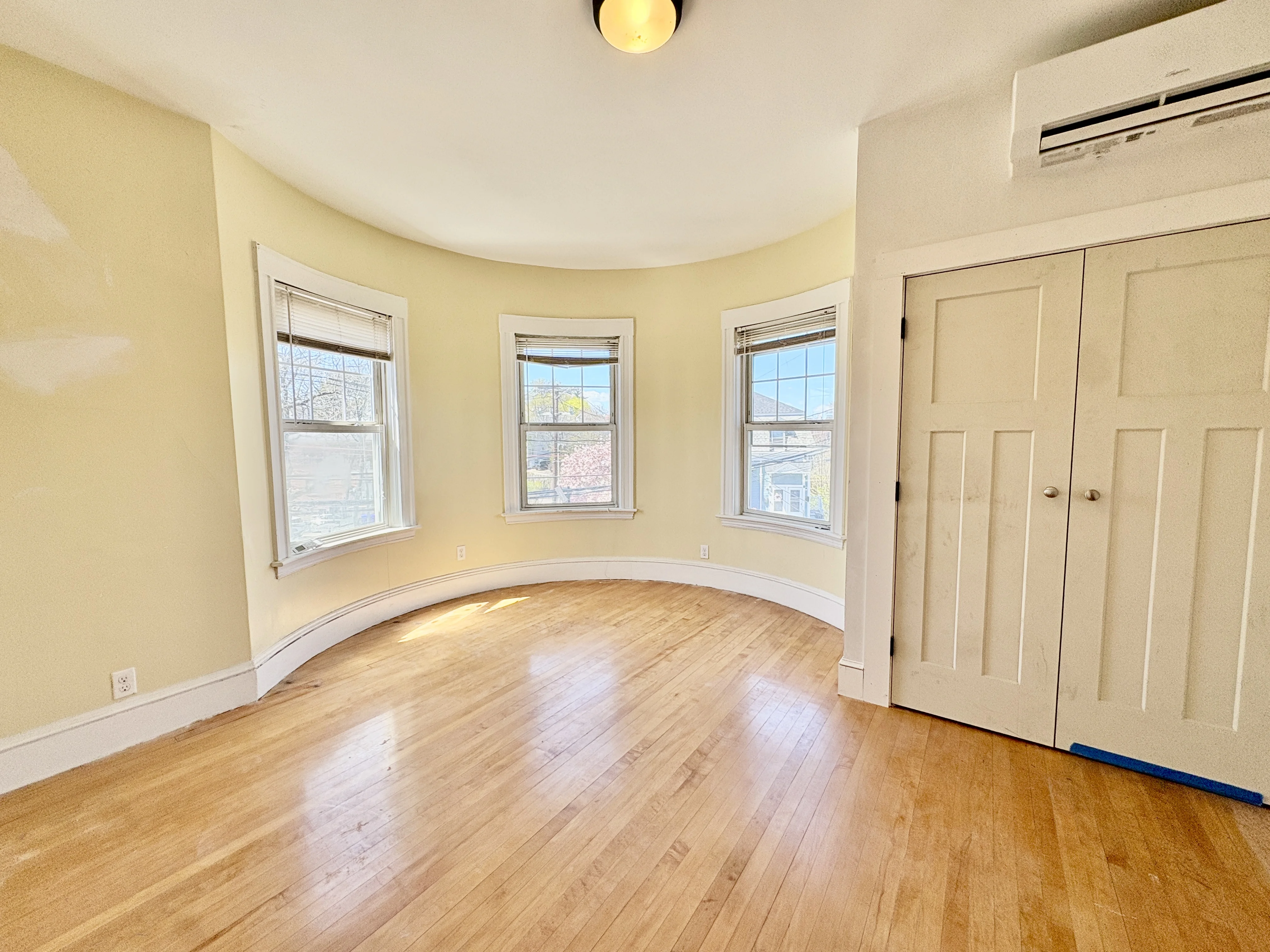 4 bed, 2 bath apartment for rent at 159 Parsons St Unit 2, Brighton — photo 9 of 17