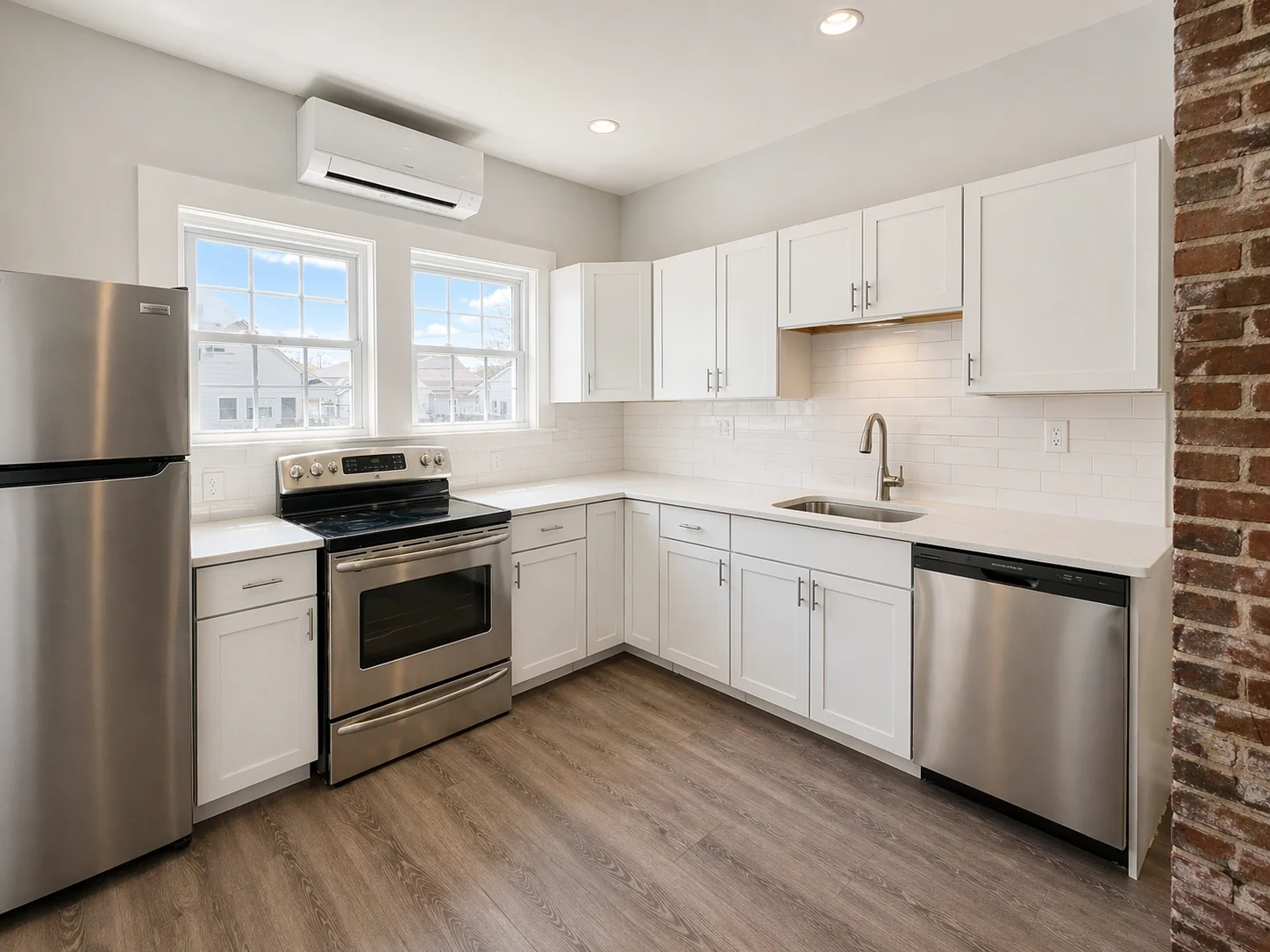 4 bed, 2 bath apartment for rent at 159 Parsons St Unit 2, Brighton — photo 2 of 17