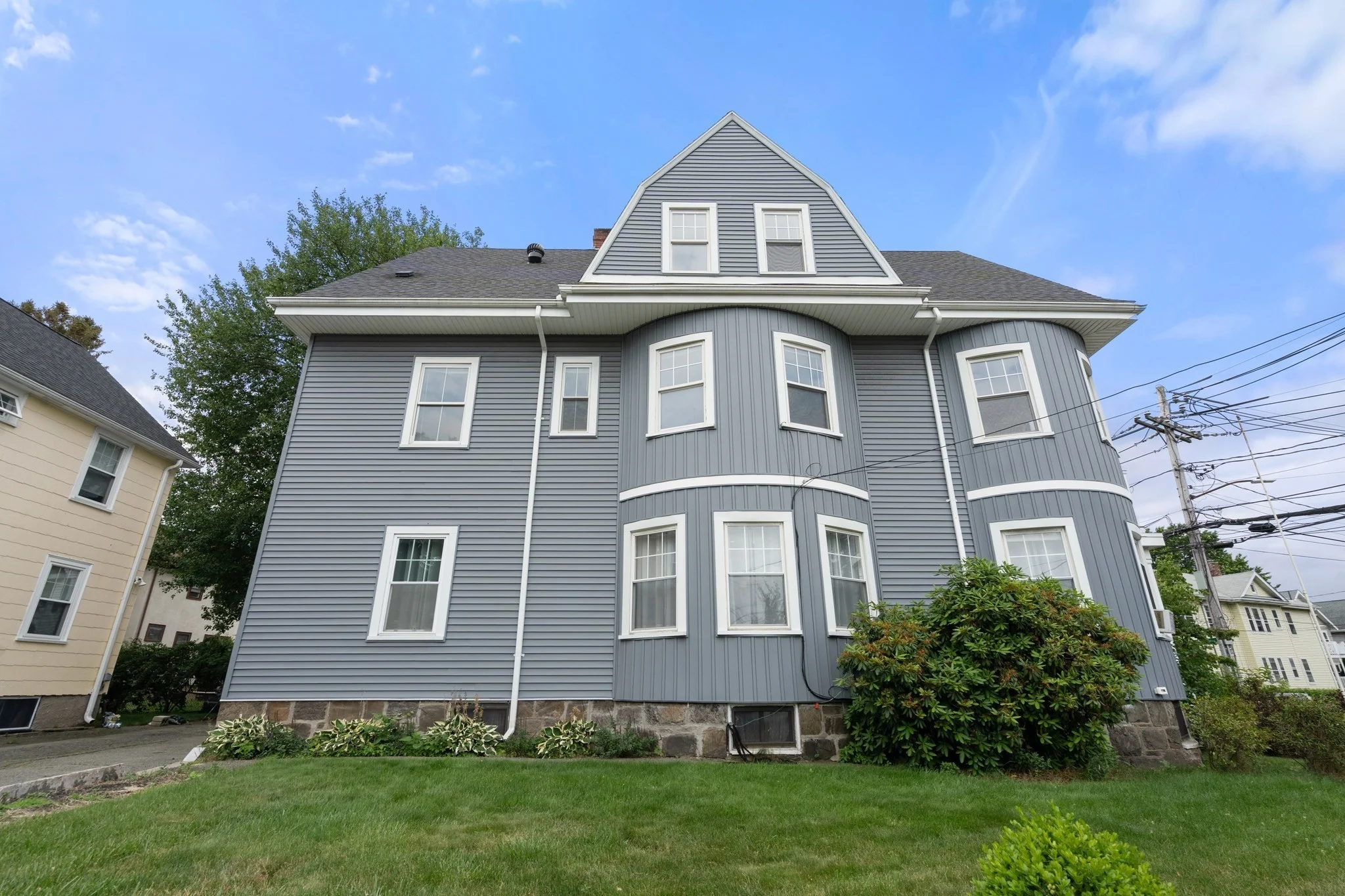 4 bed, 2 bath apartment for rent at 159 Parsons St Unit 2, Brighton — photo 16 of 17