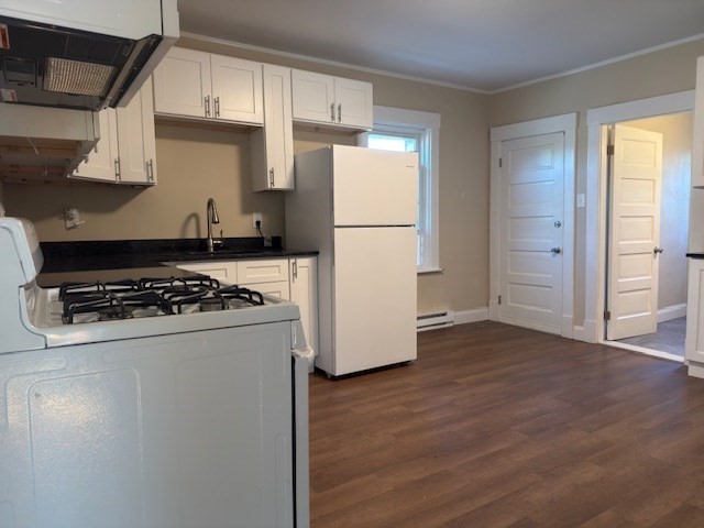 3 bed, 1 bath apartment for rent at 159 Plymouth St Unit 2, Bridgewater — photo 2 of 11