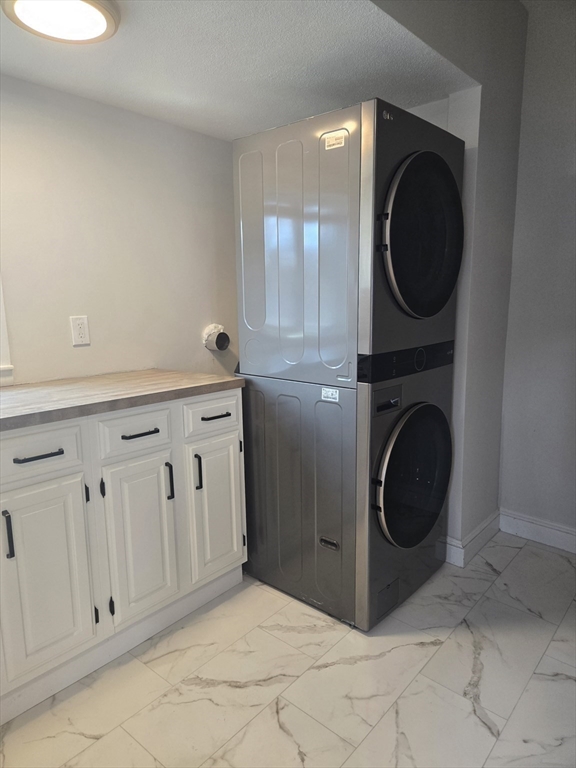 4 bed, 1 bath apartment for rent at 159 Putnam St Unit 2, Quincy — photo 9 of 18