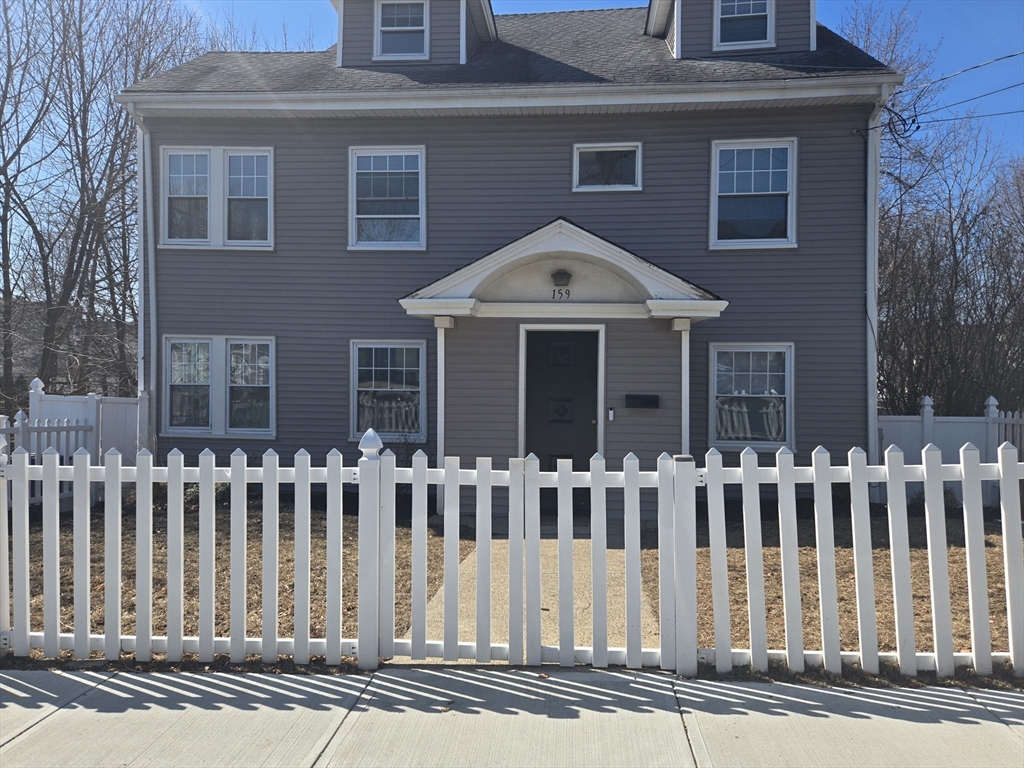 4 bed, 1 bath apartment for rent at 159 Putnam St Unit 2, Quincy — photo 1 of 18