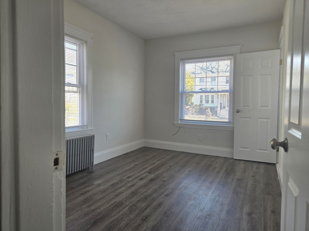 4 bed, 1 bath apartment for rent at 159 Putnam St Unit 2, Quincy — photo 14 of 18