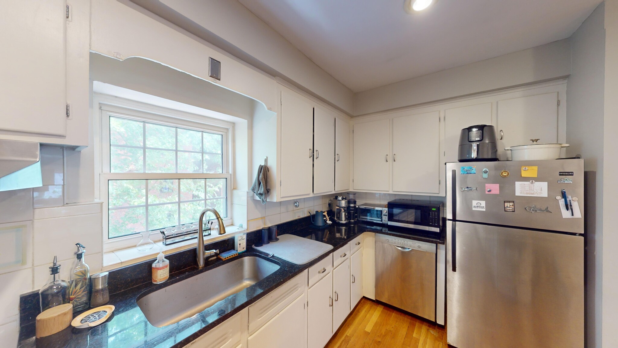 2 bed, 2 bath apartment for rent at 159 Saint Paul St Unit 7, Coolidge Corner — photo 8 of 17