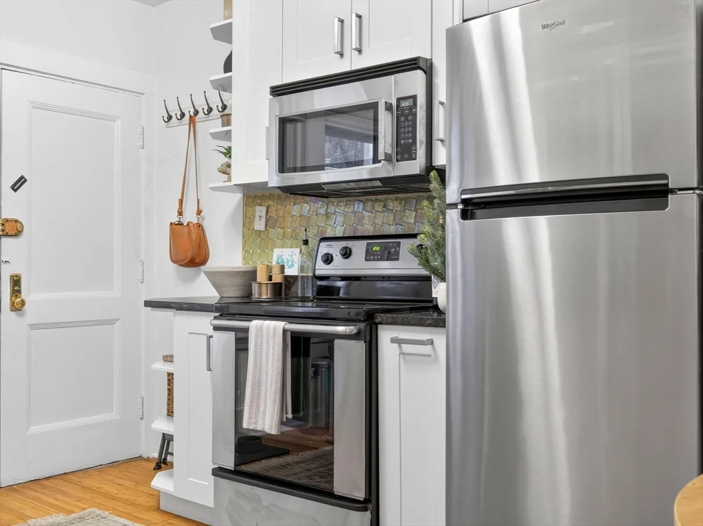 2 bed, 1 bath apartment for rent at 159 South St Unit 1L, Jamaica Plain — photo 13 of 24