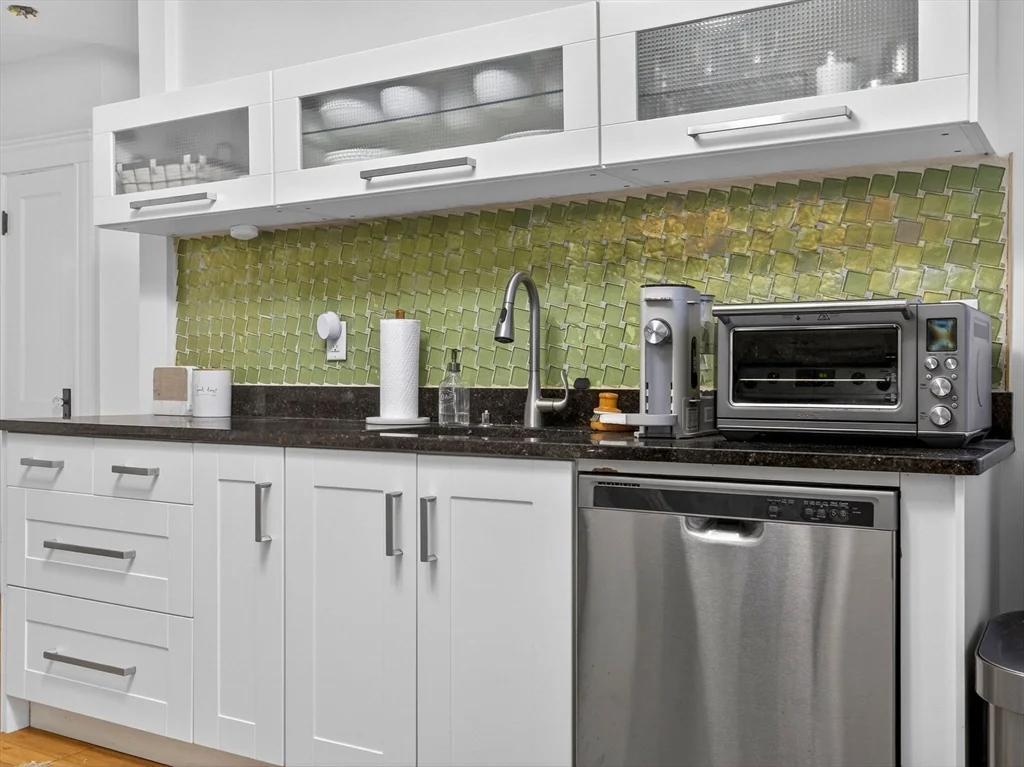 2 bed, 1 bath apartment for rent at 159 South St Unit 1L, Jamaica Plain — photo 12 of 24