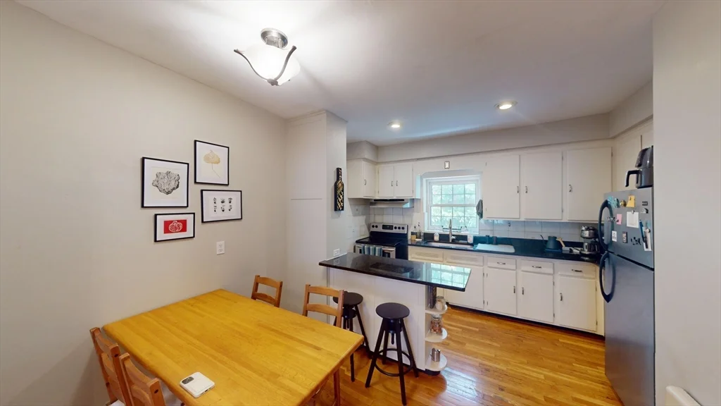 2 bed, 2 bath apartment for rent at 159 St Paul St Unit 7, Coolidge Corner — photo 4 of 12