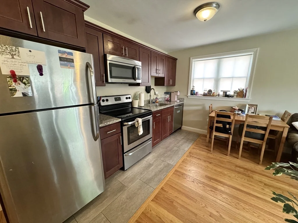 3 bed, 2 bath apartment for rent at 159 Summer St Unit 3, Waltham — photo 5 of 21