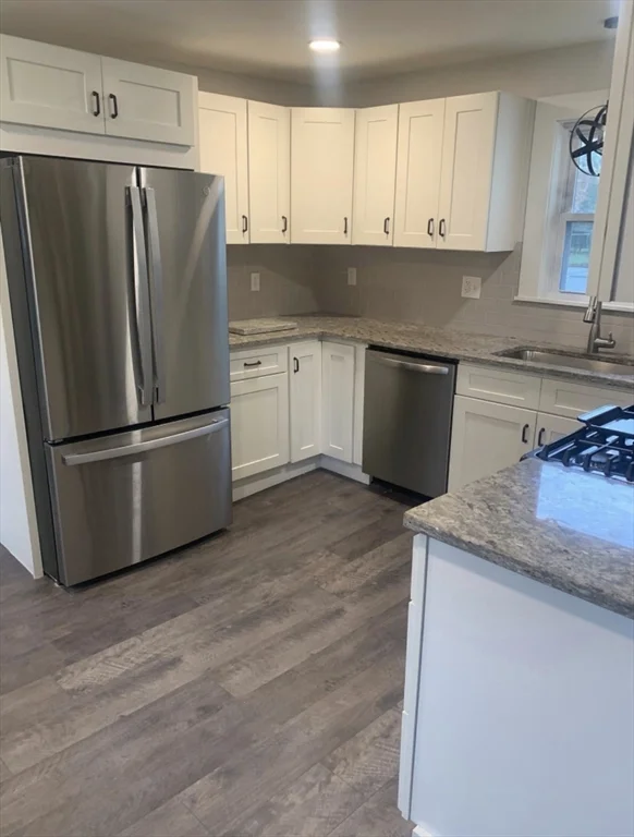 2 bed, 1 bath apartment for rent at 159 Tremont St, Taunton — photo 3 of 12