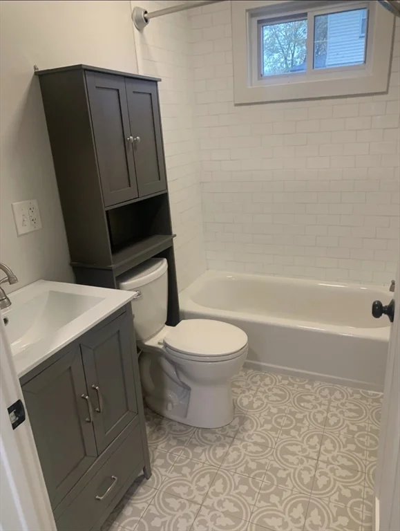 2 bed, 1 bath apartment for rent at 159 Tremont St, Taunton — photo 7 of 12