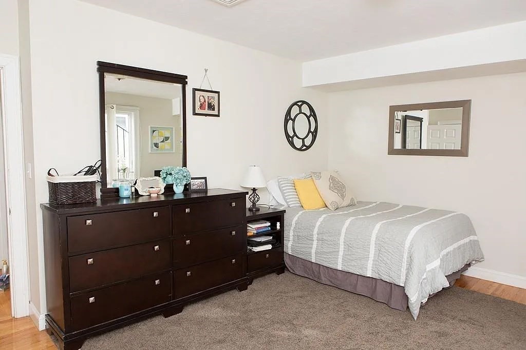 3 bed, 2 bath apartment for rent at 159 W 6th St, South Boston — photo 26 of 36