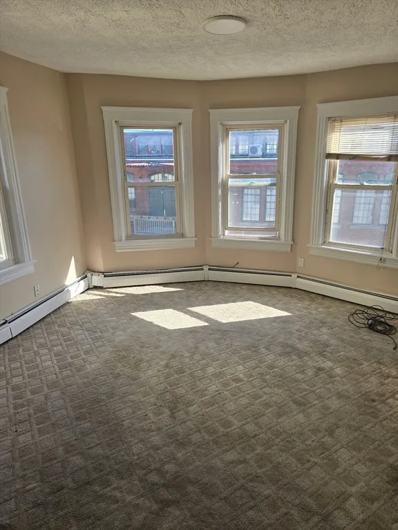 3 bed, 1 bath apartment for rent at 159 Warren Ave Unit 2, Pawtucket — photo 4 of 10