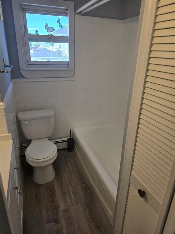 3 bed, 1 bath apartment for rent at 159 Warren Ave Unit 2, Pawtucket — photo 6 of 10