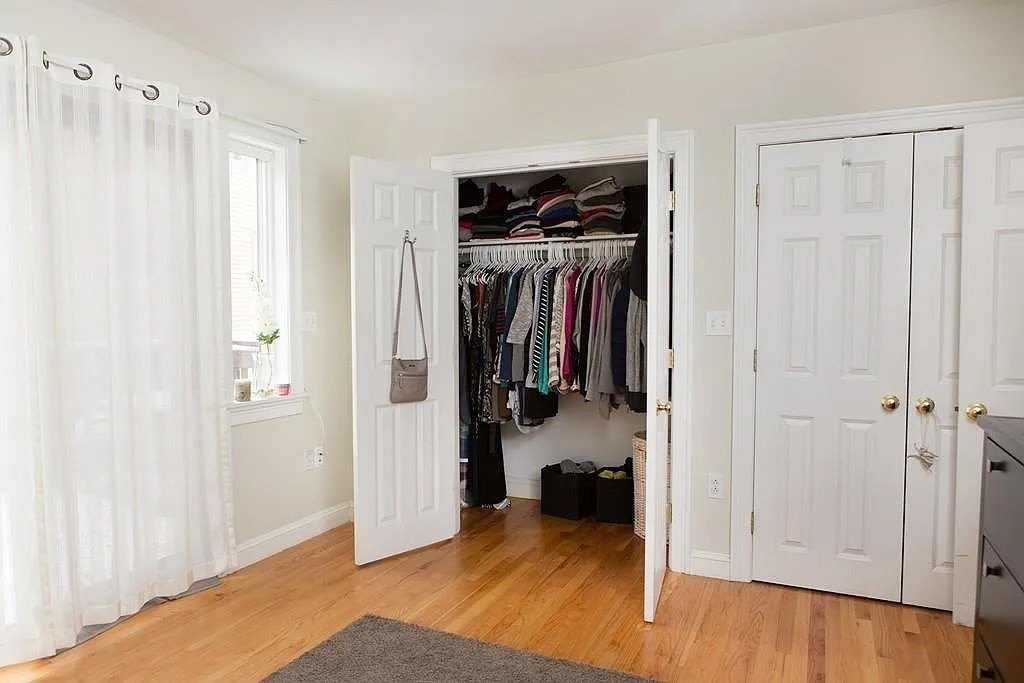3 bed, 2.5 bath apartment for rent at 159 W 6th St Unit 1, South Boston — photo 14 of 36