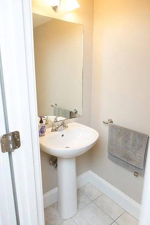 3 bed, 2.5 bath apartment for rent at 159 W 6th St Unit 1, South Boston — photo 13 of 36