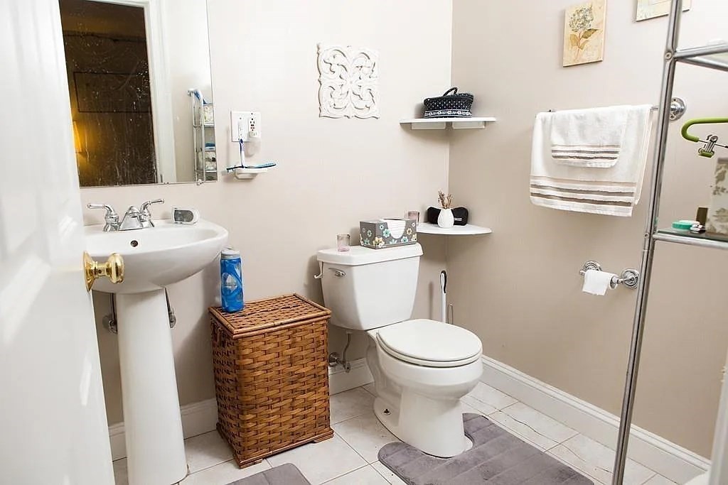 3 bed, 2.5 bath apartment for rent at 159 W 6th St Unit 1, South Boston — photo 15 of 36
