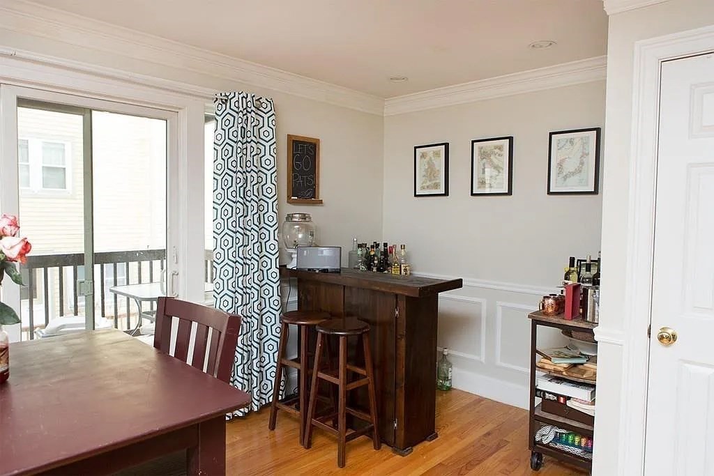 3 bed, 2.5 bath apartment for rent at 159 W 6th St Unit 1, South Boston — photo 12 of 36