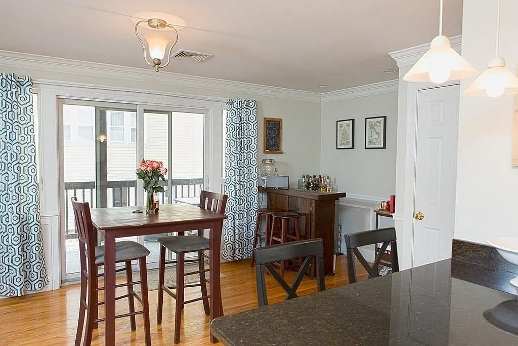 3 bed, 2.5 bath apartment for rent at 159 W 6th St Unit 1, South Boston — photo 9 of 36