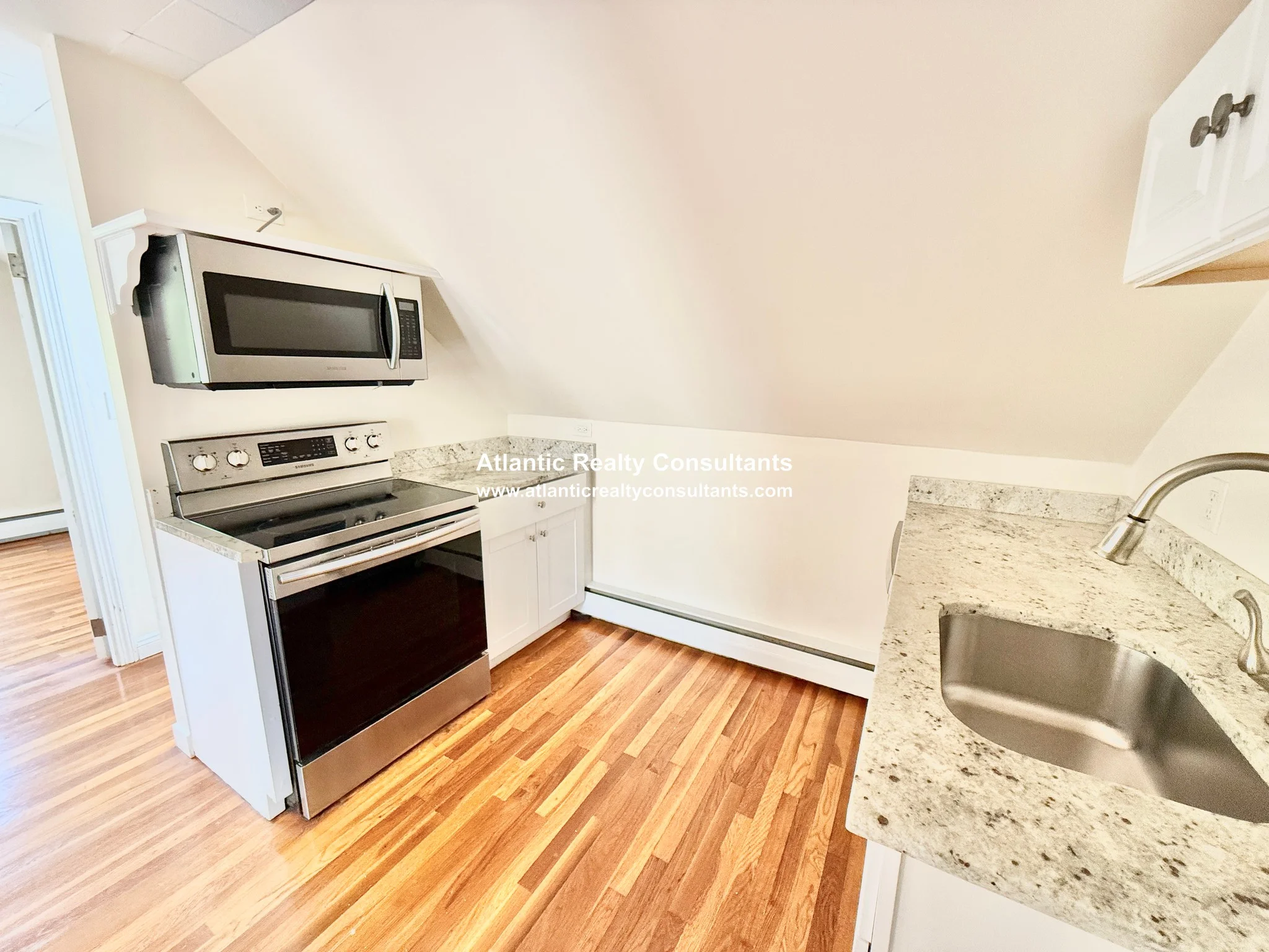 2 bed, 1 bath apartment for rent at 159 Winsor Ave Unit 3, Watertown — photo 2 of 11