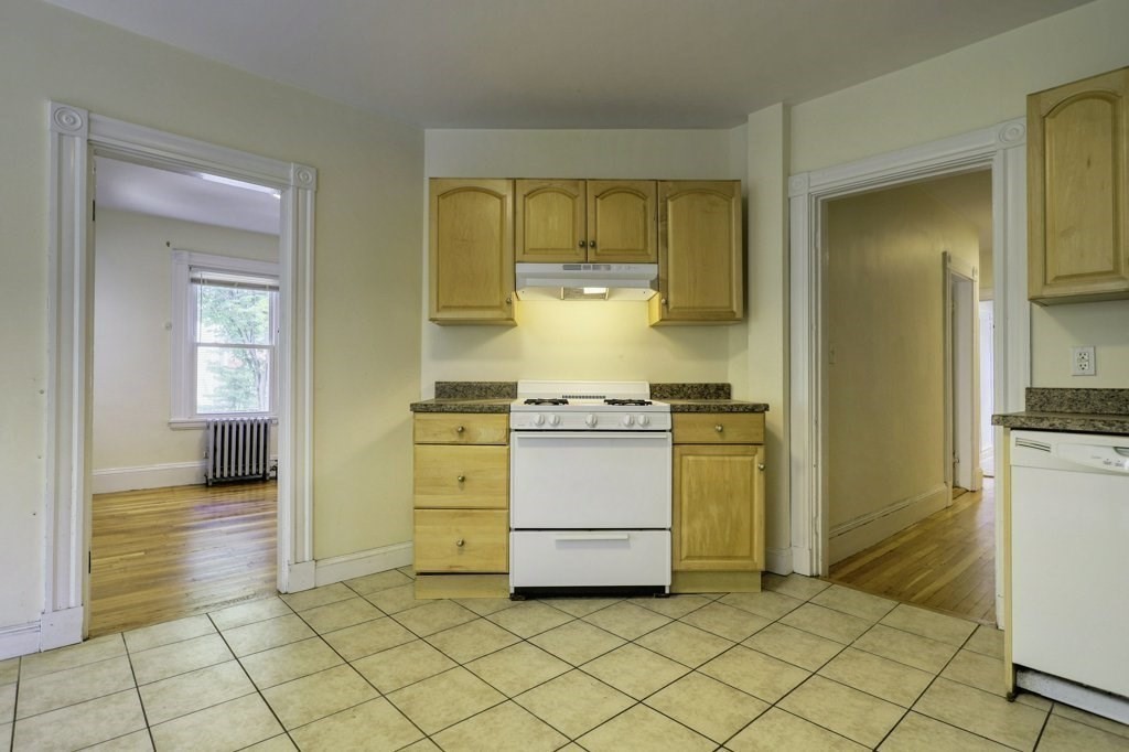 3 bed, 1 bath apartment for rent at 1590 Cambridge St Unit 4, Cambridge — photo 6 of 15