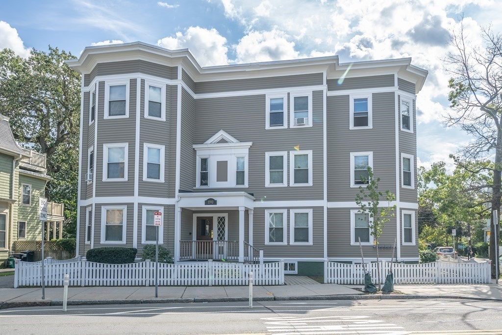 3 bed, 1 bath apartment for rent at 1590 Cambridge St Unit 4, Cambridge — photo 12 of 15