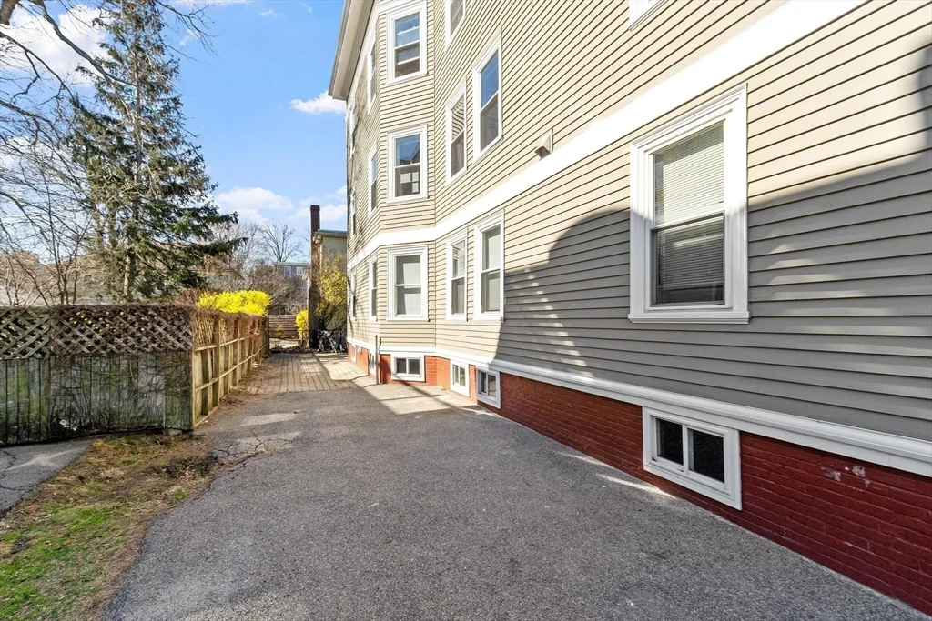3 bed, 1 bath apartment for rent at 1590 Cambridge St Unit 6, Mid-Cambridge — photo 24 of 31