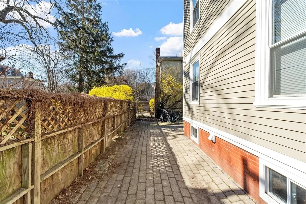 3 bed, 1 bath apartment for rent at 1590 Cambridge St Unit 6, Mid-Cambridge — photo 25 of 31