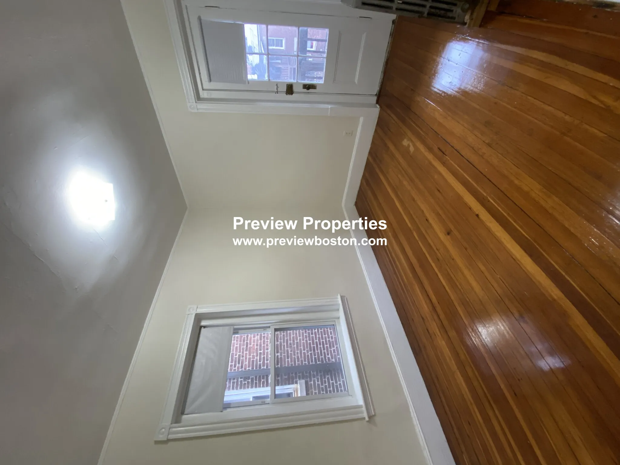 2 bed, 1 bath apartment for rent at 1595 Beacon St Unit 11, Brookline — photo 4 of 12