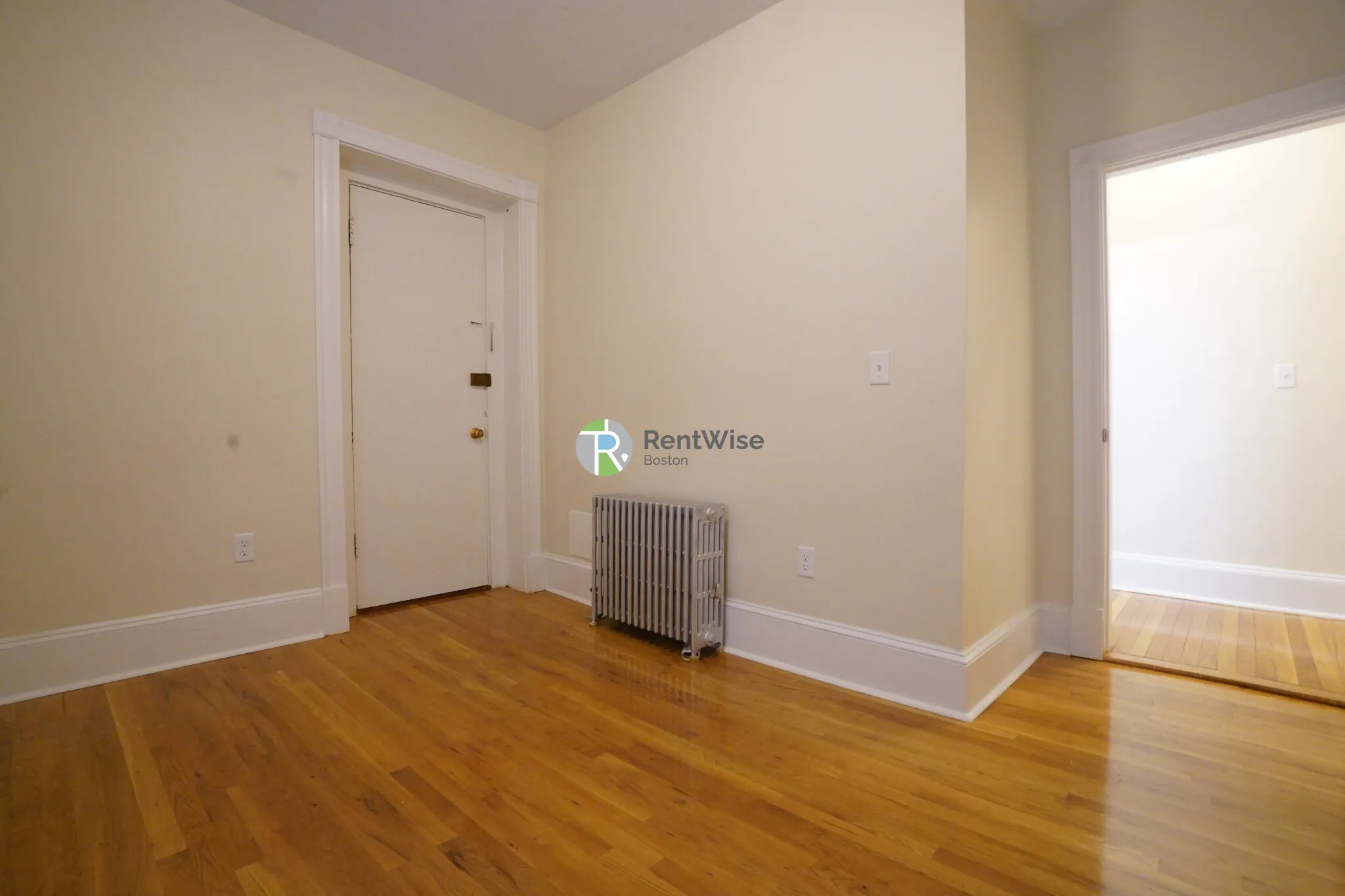 2 bed, 1 bath apartment for rent at 1595 Beacon St Unit 3, Brookline — photo 16 of 19