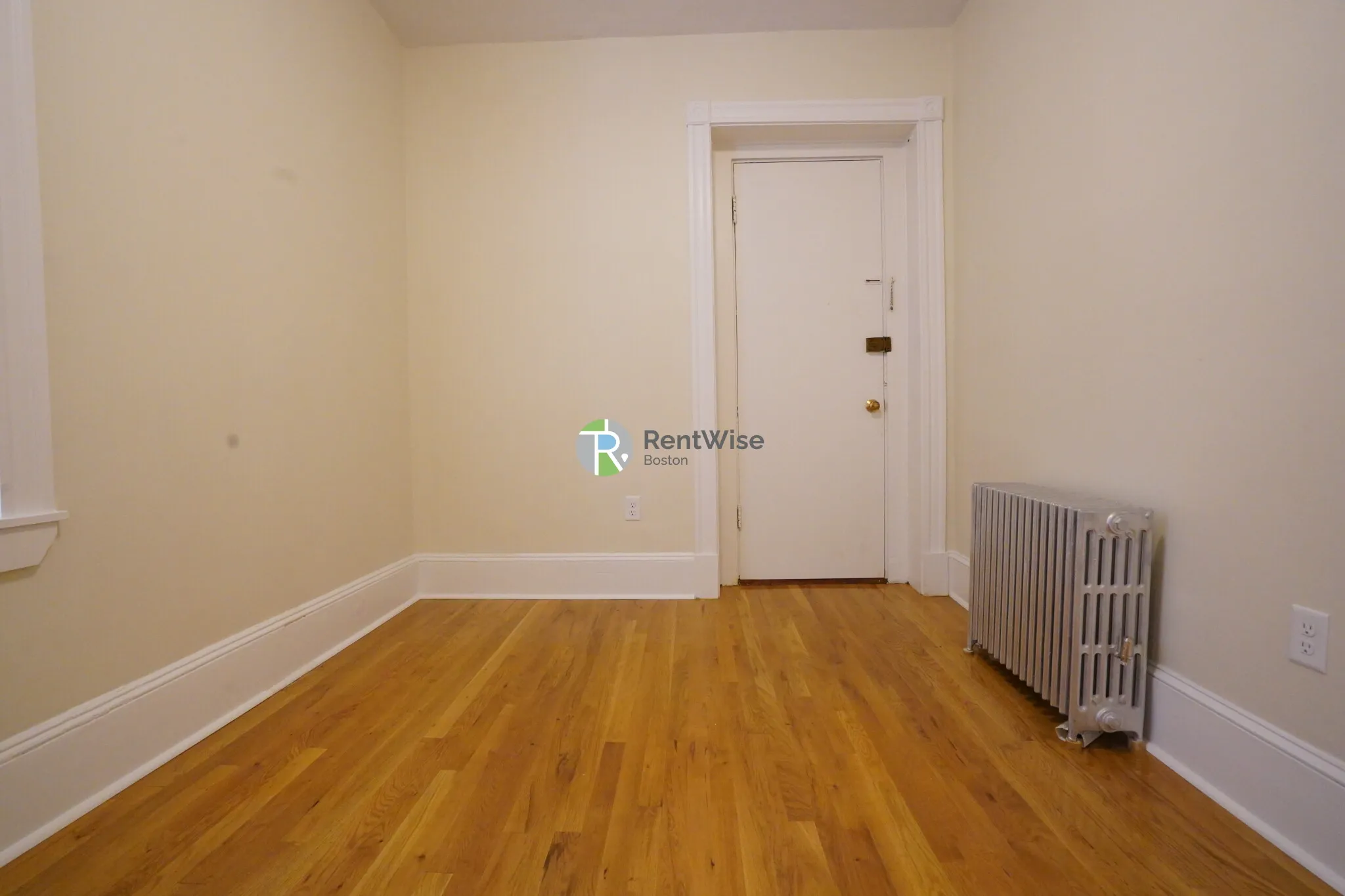 2 bed, 1 bath apartment for rent at 1595 Beacon St Unit 3, Brookline — photo 17 of 19