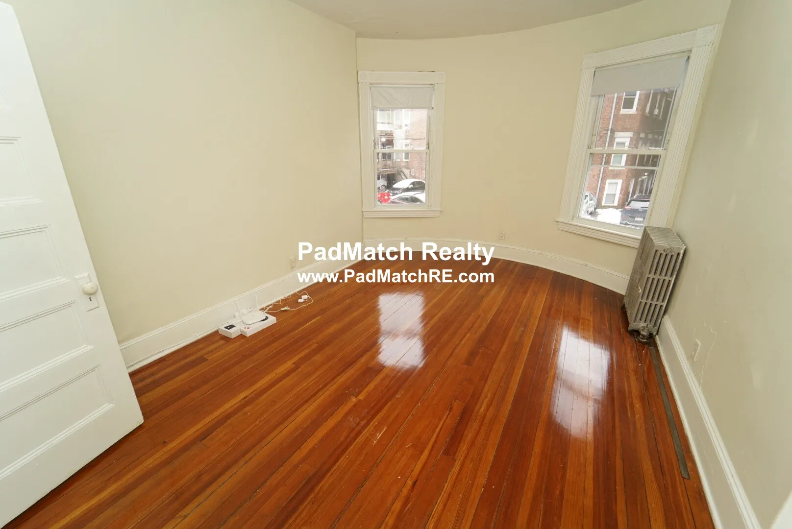 2 bed, 1 bath apartment for rent at 1595 Beacon St Unit 4, Brookline